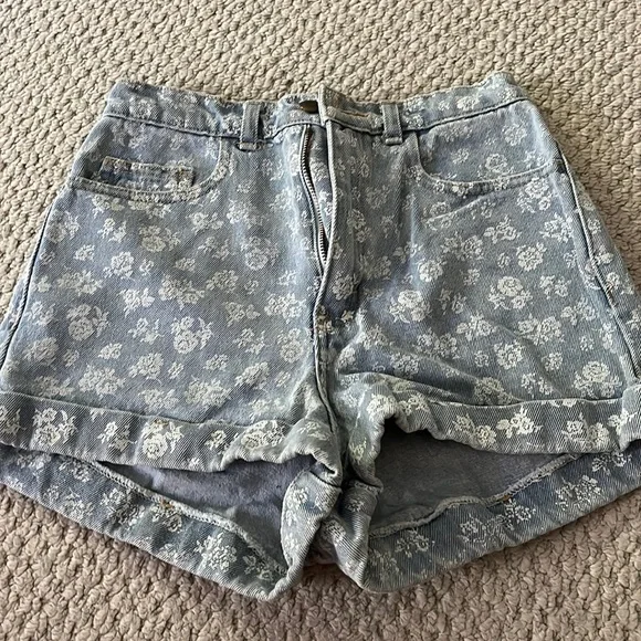 AMERICAN APPAREL FLORAL HIGH WAIST JEAN SHORTS SIZE 27